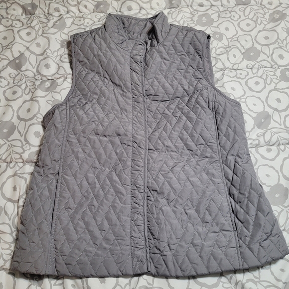 Croft & Barrow Quilted Vest Size L Grey Puffer Pockets Outdoor Casual Muted - Picture 1 of 7